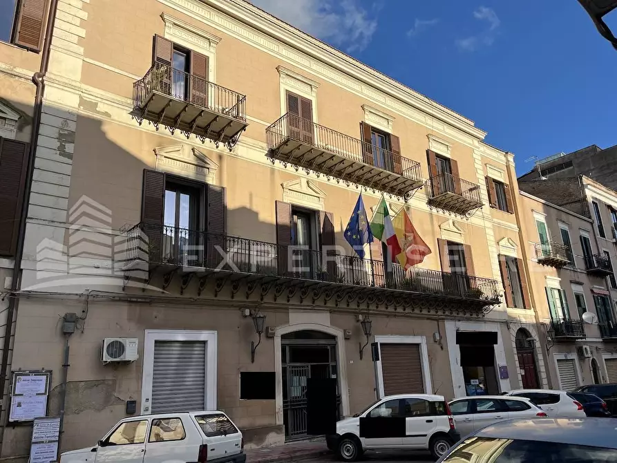 Immagine 5 di Appartamento in vendita  in PIazza IV Novembre a Canicattì