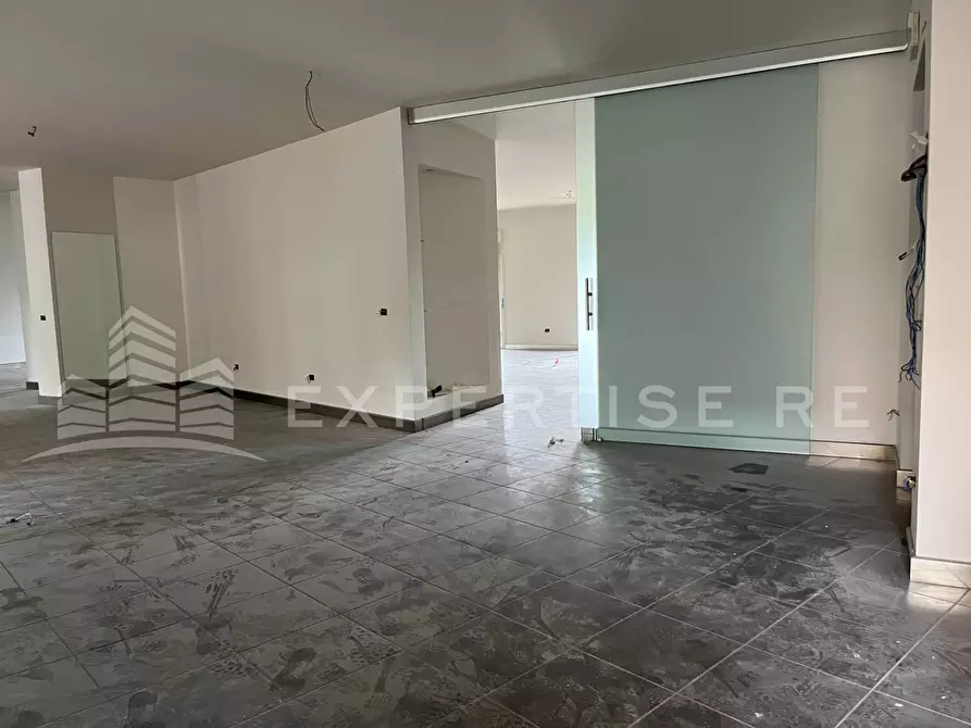 Immagine 17 di Ufficio in vendita  in Via Cittadella a Caltanissetta