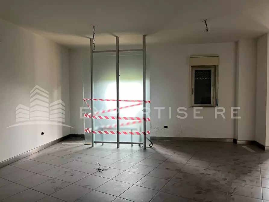 Immagine 25 di Ufficio in vendita  in Via Cittadella a Caltanissetta