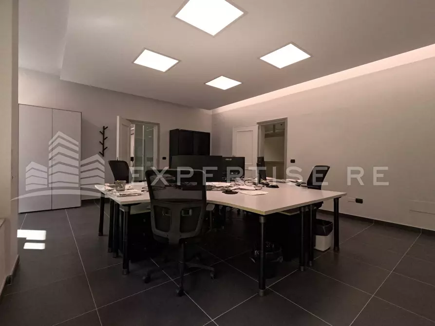 Immagine 22 di Ufficio in vendita  in Corso sicilia a Catania