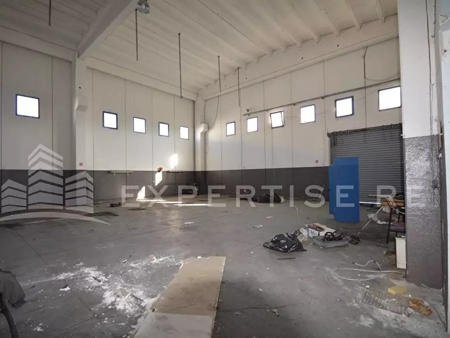 Immagine 20 di Capannone industriale in vendita  in via Vittorio Bottego a Rende