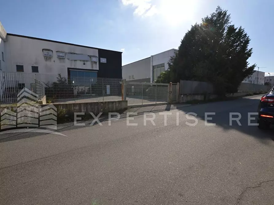 Immagine 28 di Capannone industriale in vendita  in via Vittorio Bottego a Rende