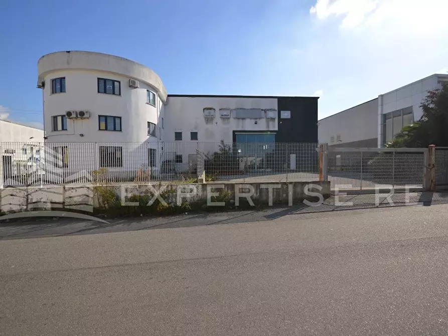 Immagine 29 di Capannone industriale in vendita  in via Vittorio Bottego a Rende