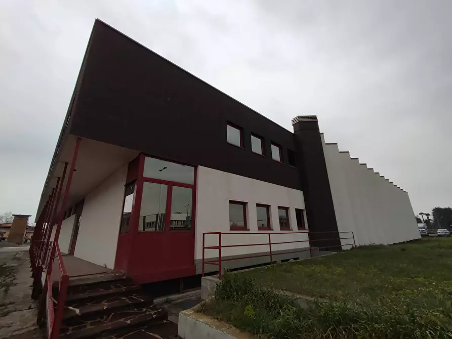 Immagine 2 di Capannone industriale in vendita  in Via Palazzolo a Pontoglio