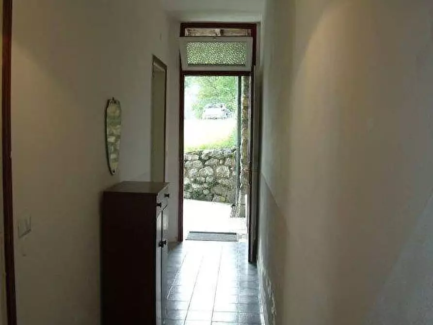 Immagine 10 di Casa indipendente in vendita  in Via Valle a Parzanica