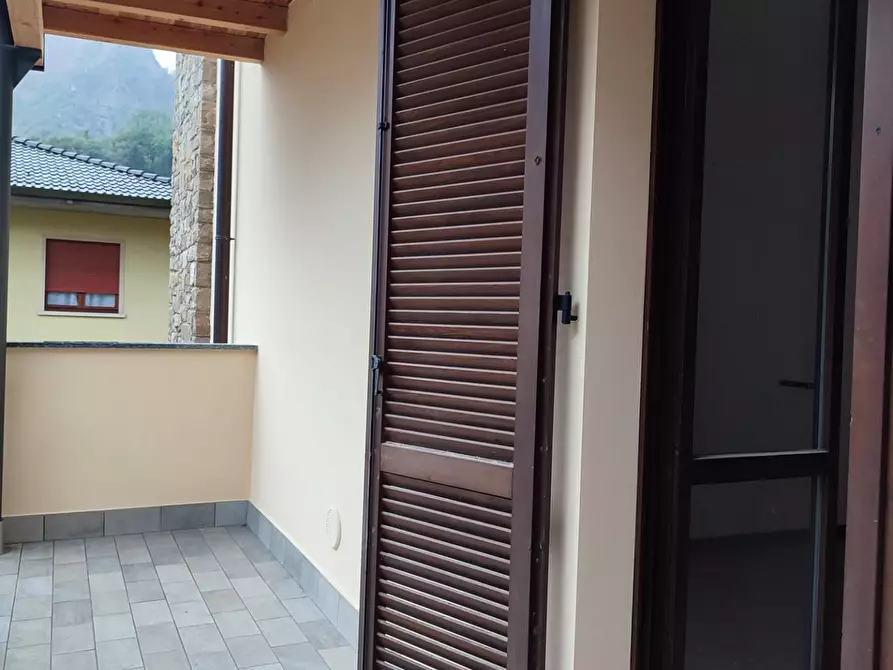 Immagine 14 di Appartamento in affitto  in via cavour a Ponte Nossa