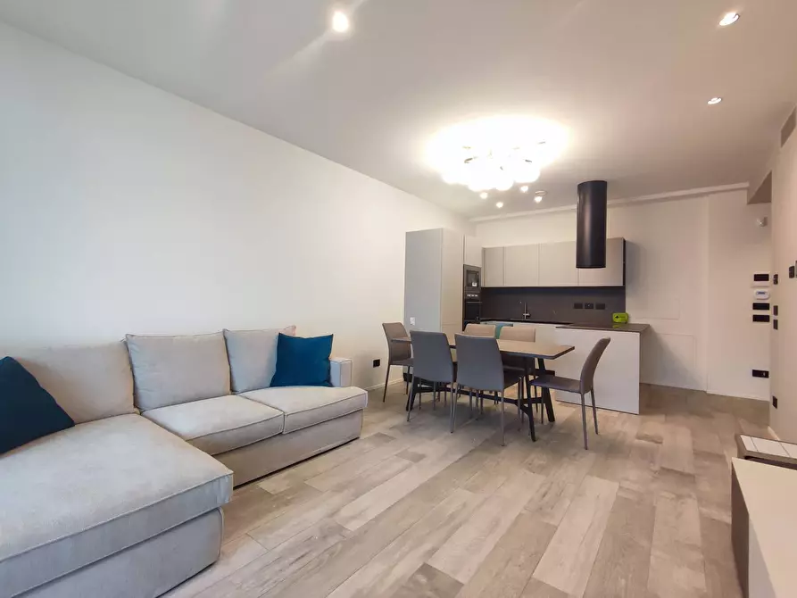 Immagine 2 di Appartamento in affitto  a Sarnico