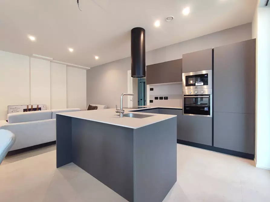 Immagine 3 di Appartamento in affitto  a Sarnico