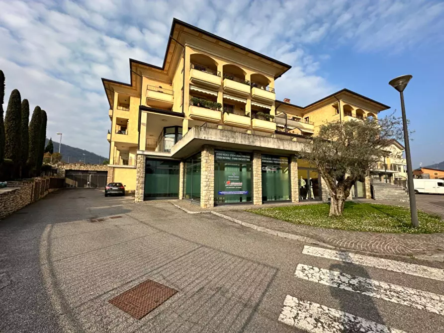 Immagine 1 di Ufficio in vendita  in Via Papa Paolo VI a Paratico