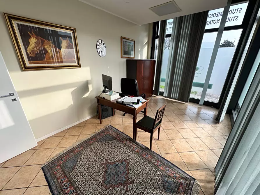 Immagine 8 di Ufficio in vendita  in Via Papa Paolo VI a Paratico