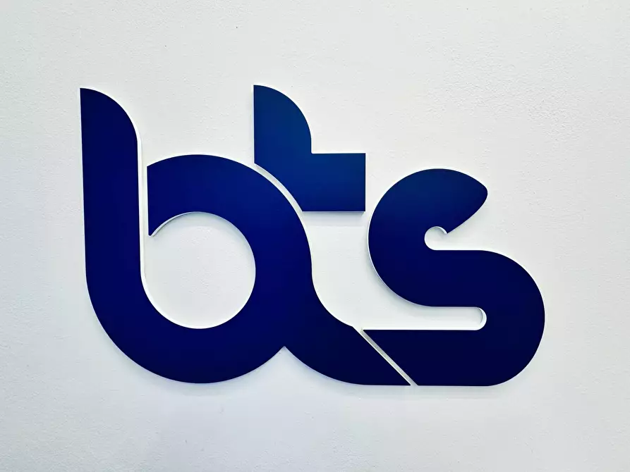 Immagine 6 di Appartamento in vendita  in via gere a Iseo