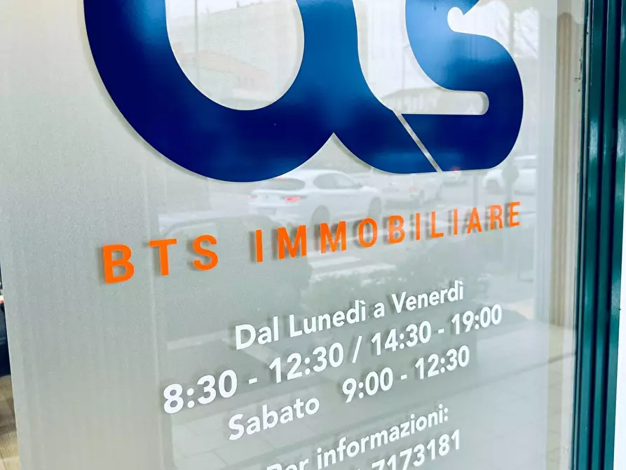 Immagine 7 di Appartamento in vendita  in via gere a Iseo