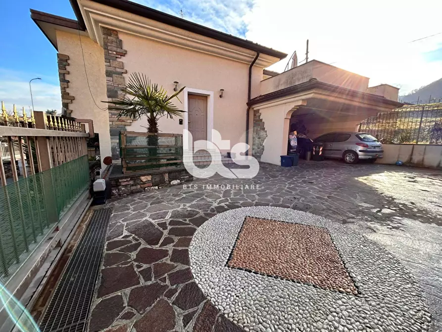 Immagine 2 di Camera in vendita  in via martiri della libertà a Paratico