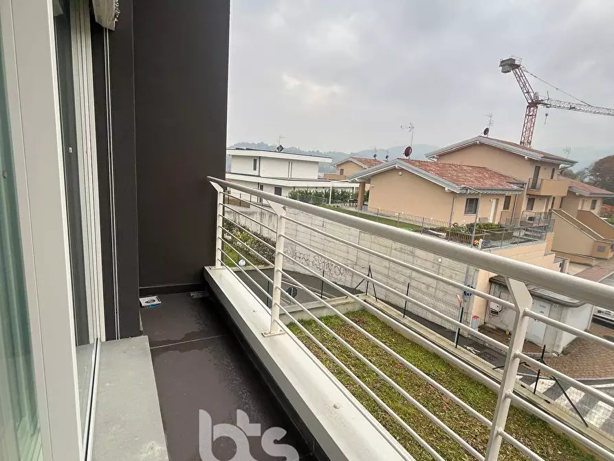 Immagine 24 di Villa in vendita  in Via Ripa a Villongo