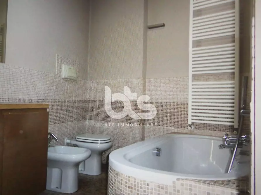 Immagine 19 di Attico in vendita  in VIA DUOMO a Iseo