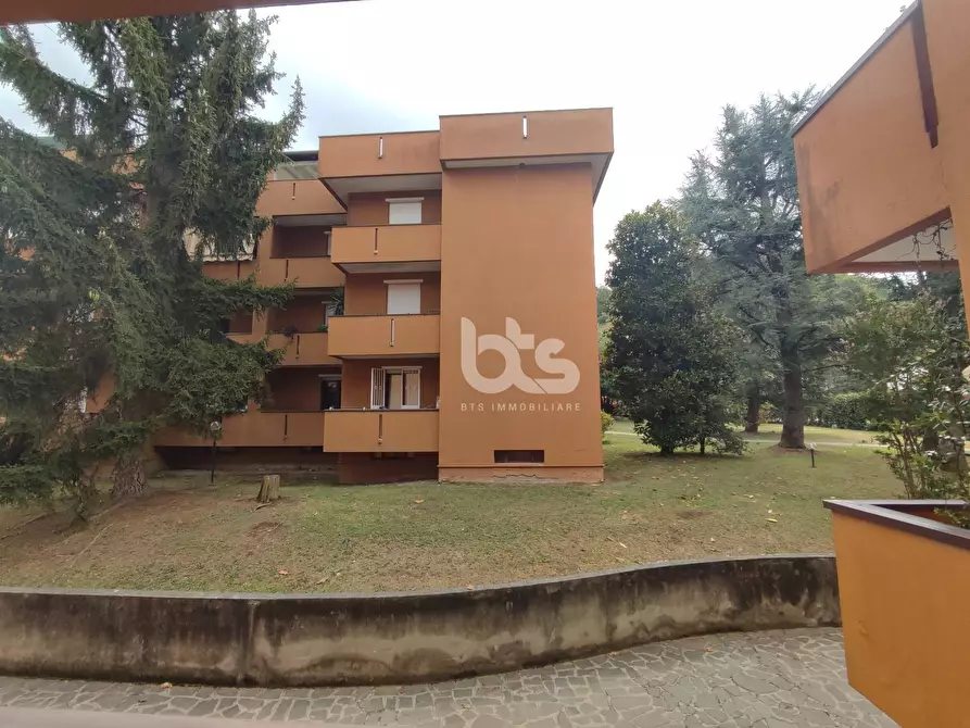 Immagine 3 di Appartamento in vendita  in Via Roma a Capriolo