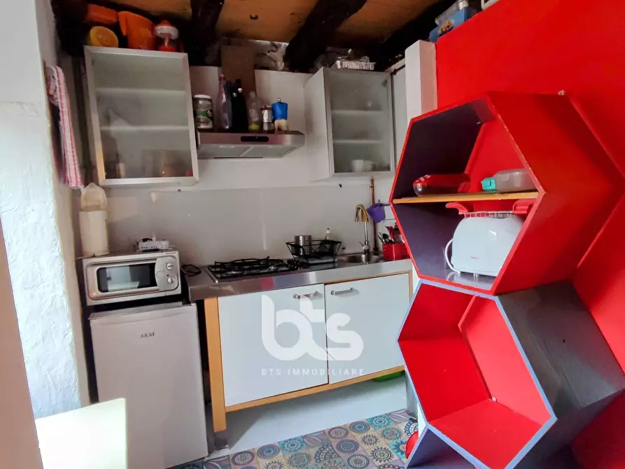 Immagine 2 di Camera in vendita  in via blaghi a Adrara San Rocco