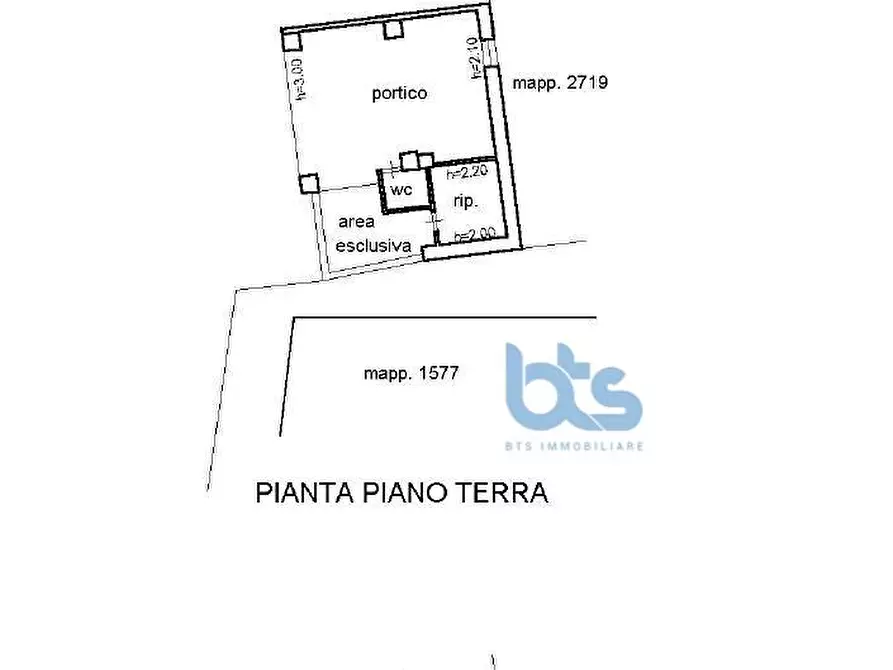 Immagine 14 di Camera in vendita  in via blaghi a Adrara San Rocco