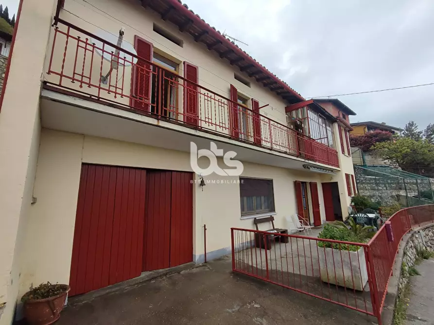 Immagine 3 di Casa indipendente in vendita  in campitino a Predore