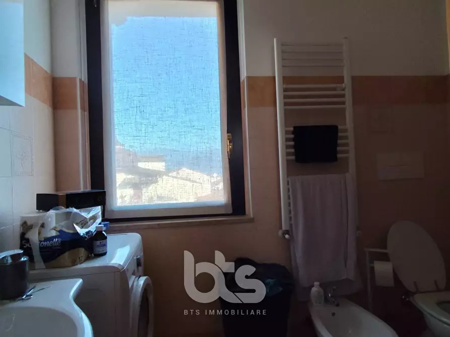 Immagine 6 di Appartamento in vendita  in via plazza a Predore