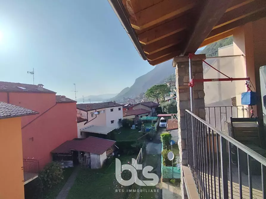 Immagine 8 di Appartamento in vendita  in via plazza a Predore