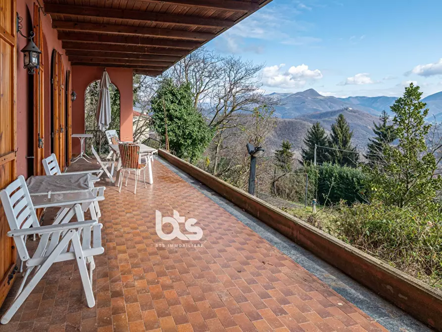 Immagine 2 di Villa in vendita  in Via strada del colle a Gandosso