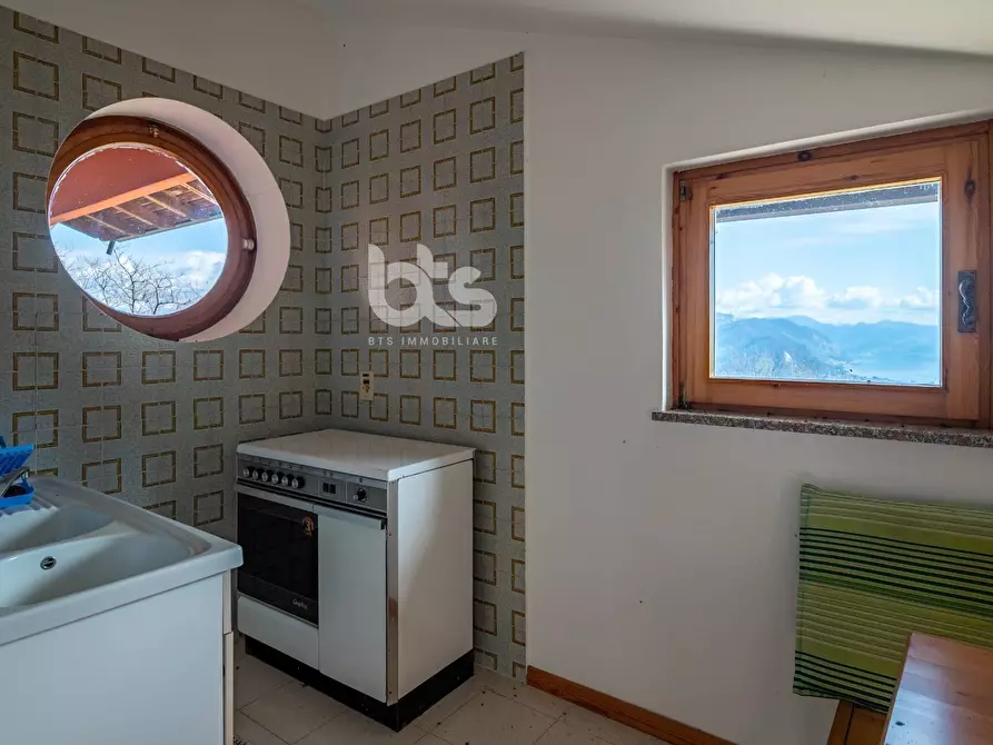 Immagine 27 di Villa in vendita  in Via strada del colle a Gandosso