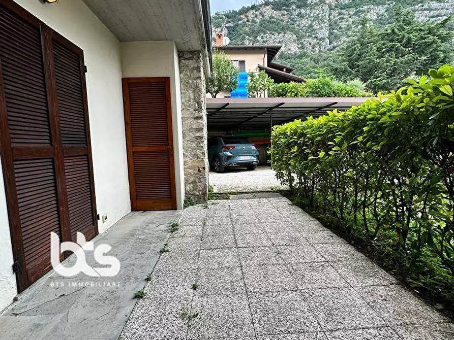 Immagine 23 di Appartamento in vendita  in via leopoldo gentili a Predore