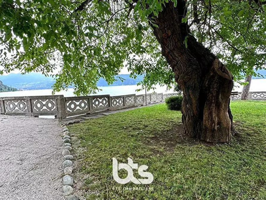 Immagine 24 di Appartamento in vendita  in via leopoldo gentili a Predore