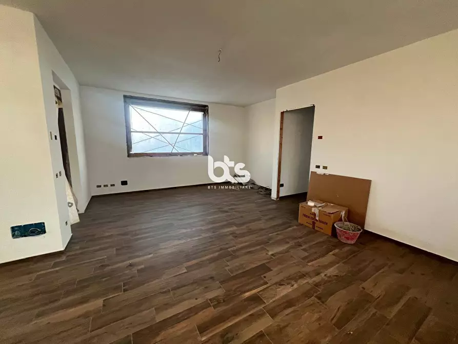 Immagine 16 di Villa in vendita  in via vincenzo bellini a Castelli Calepio