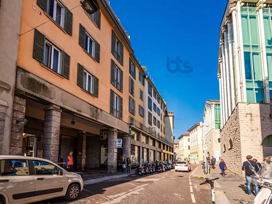 Immagine 9 di Appartamento in vendita  in via borfuro a Bergamo