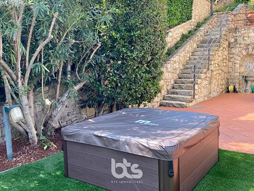 Immagine 4 di Camera in vendita  in Via Calchera a Sarnico