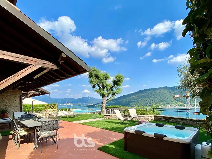 Immagine 5 di Camera in vendita  in Via Calchera a Sarnico