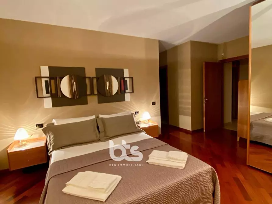 Immagine 15 di Camera in vendita  in Via Calchera a Sarnico