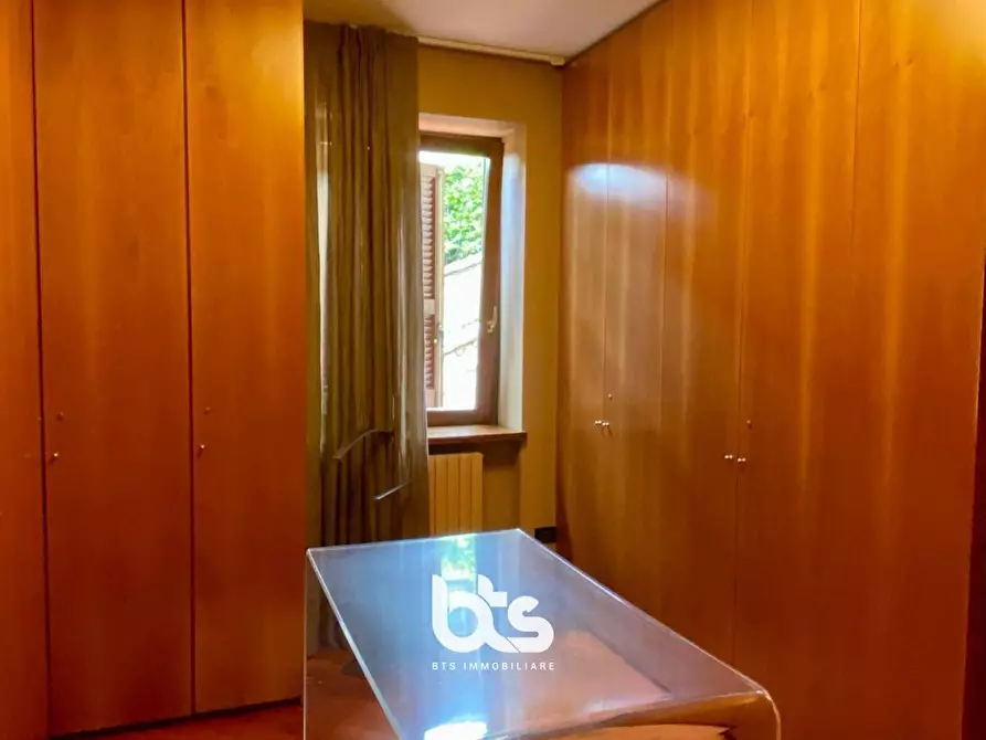 Immagine 17 di Camera in vendita  in Via Calchera a Sarnico