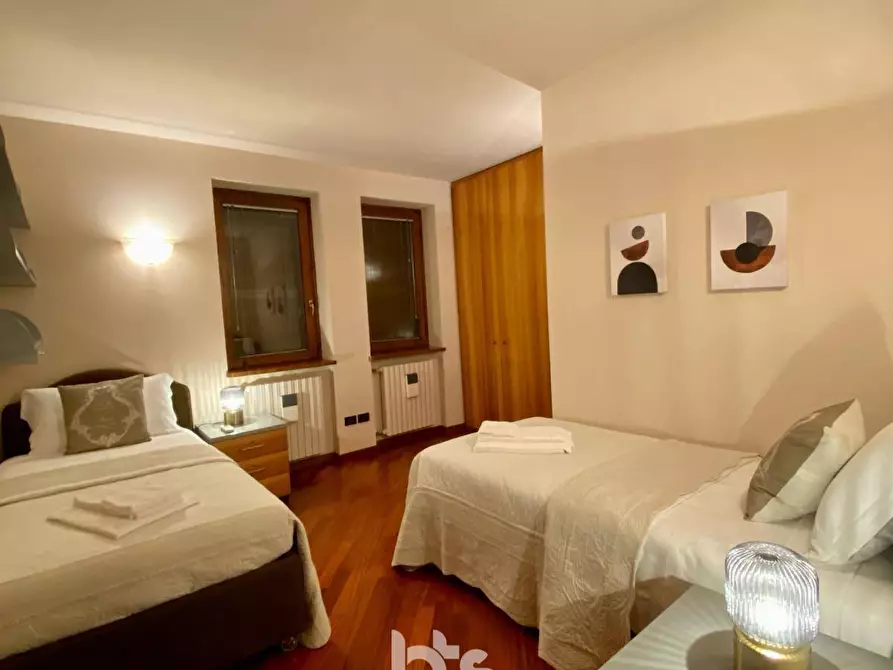 Immagine 18 di Camera in vendita  in Via Calchera a Sarnico