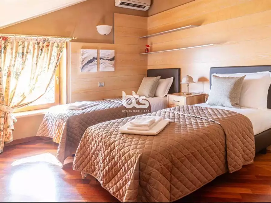 Immagine 21 di Camera in vendita  in Via Calchera a Sarnico