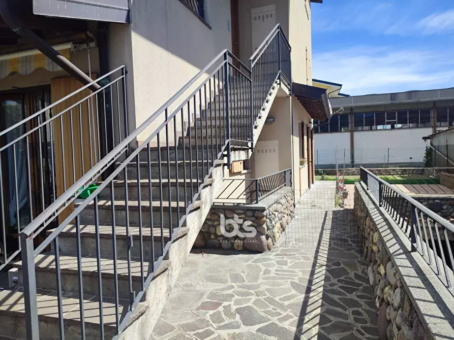 Immagine 20 di Appartamento in vendita  in via solarolo a Villongo