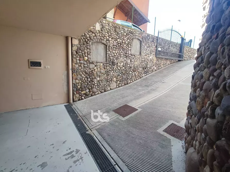 Immagine 21 di Appartamento in vendita  in via solarolo a Villongo