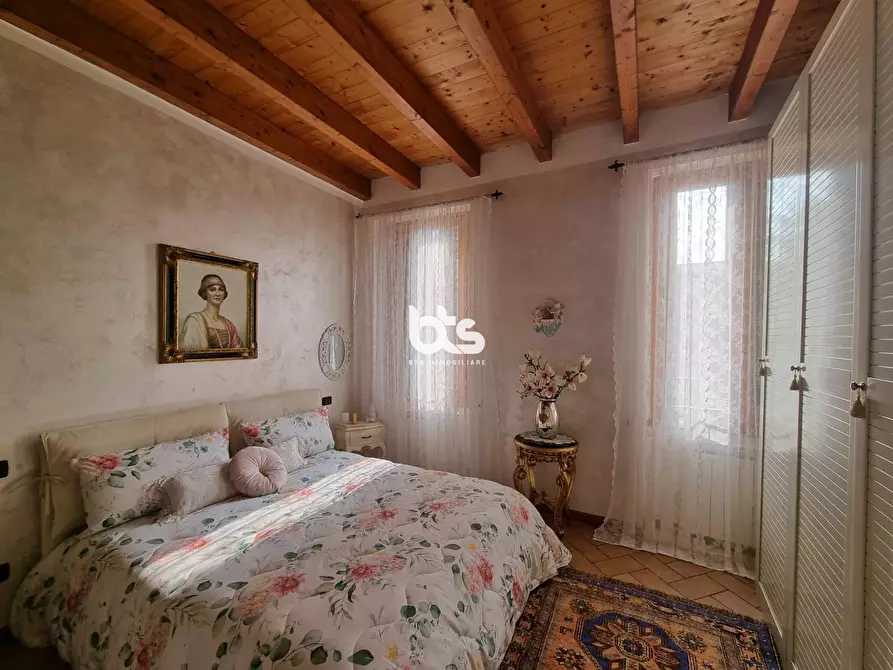 Immagine 24 di Appartamento in vendita  in Largo Ochi a Capriolo