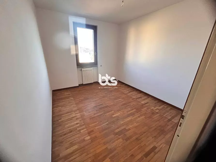 Immagine 8 di Appartamento in vendita  in via marzabotto a Corte Franca