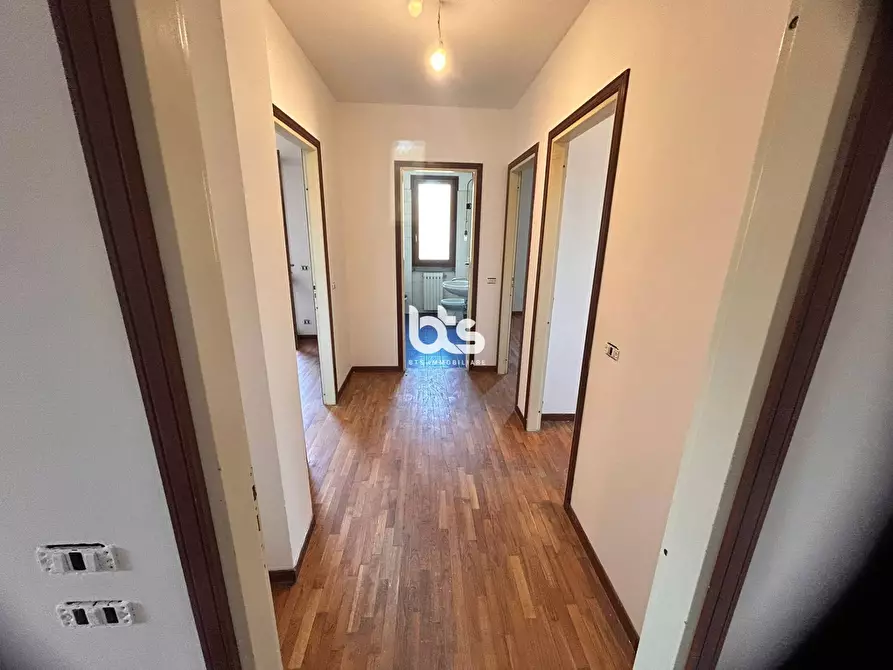 Immagine 5 di Appartamento in vendita  in via marzabotto a Corte Franca