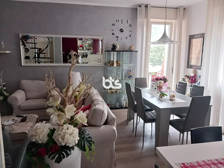 Immagine 2 di Appartamento in vendita  in via wortley a Costa Volpino