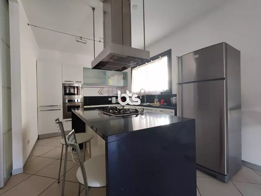 Immagine 4 di Villa in vendita  in VIA Sandro Pertini a Iseo