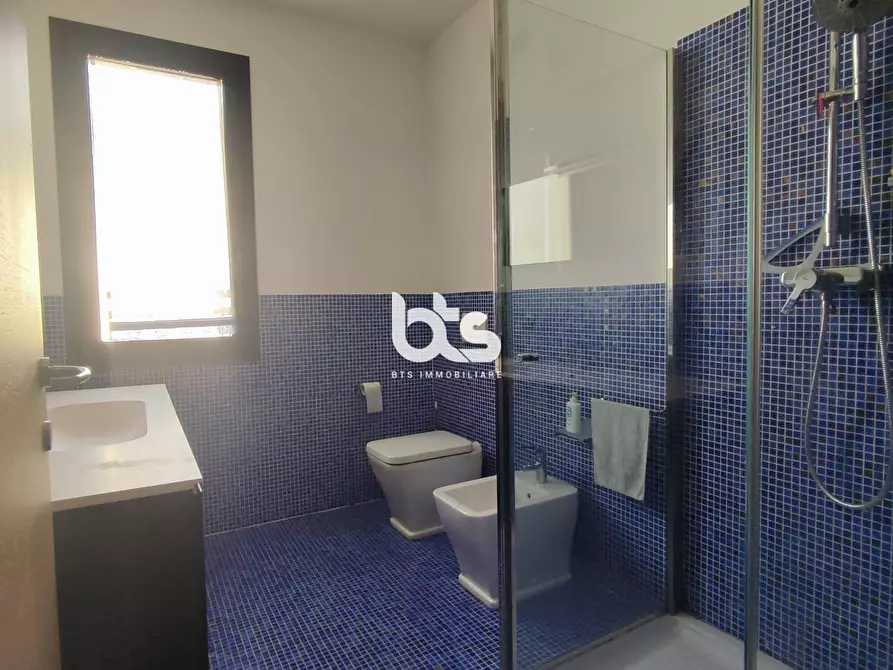 Immagine 11 di Villa in vendita  in VIA Sandro Pertini a Iseo