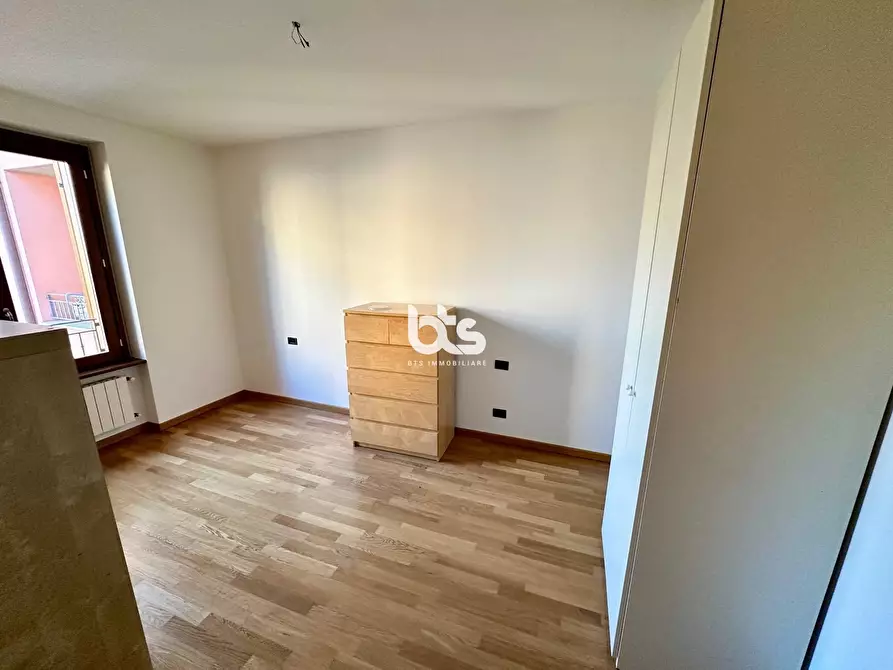 Immagine 14 di Appartamento in vendita  in Viale Roma a Sarnico