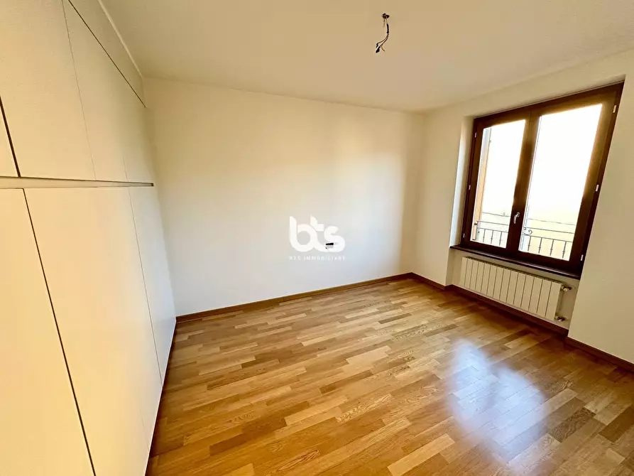 Immagine 13 di Appartamento in vendita  in Viale Roma a Sarnico