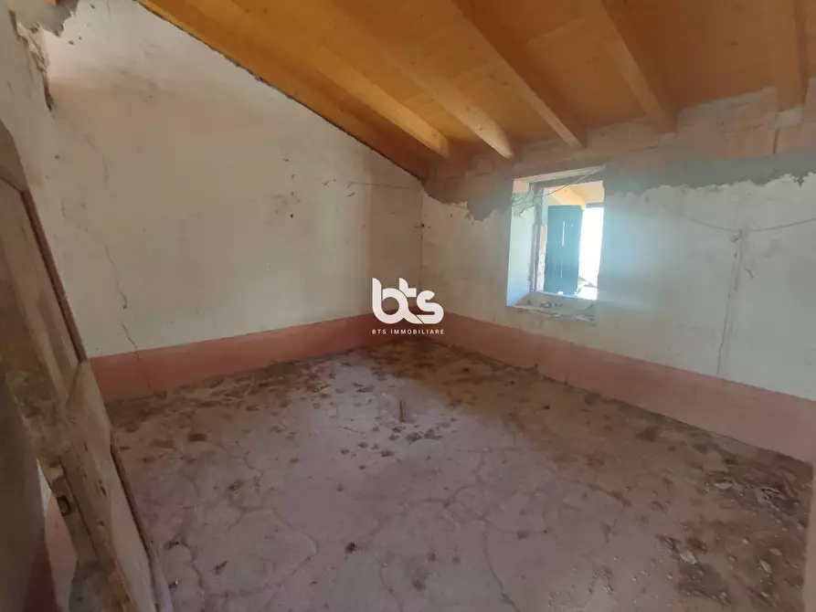 Immagine 21 di Rustico / casale in vendita  in località trussano a Vigolo
