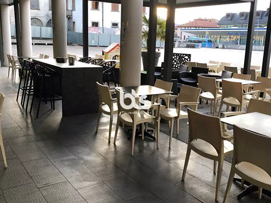 Immagine 8 di Attività commerciale in vendita  in piazza manzu a Clusone