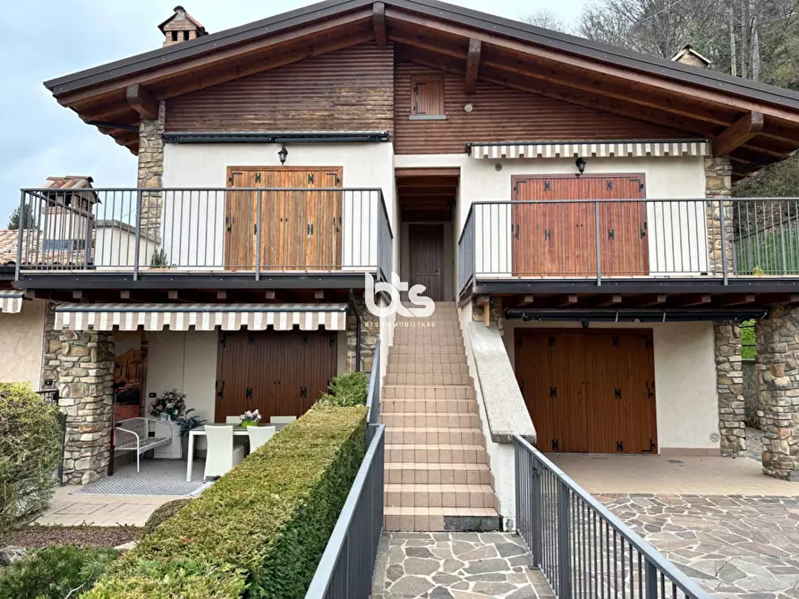 Immagine 3 di Appartamento in vendita  in Via Amora a Aviatico